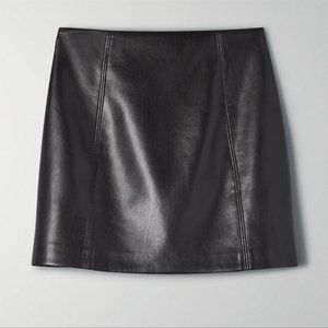 Aritzia Babaton Modern Mini Skirt in Black
